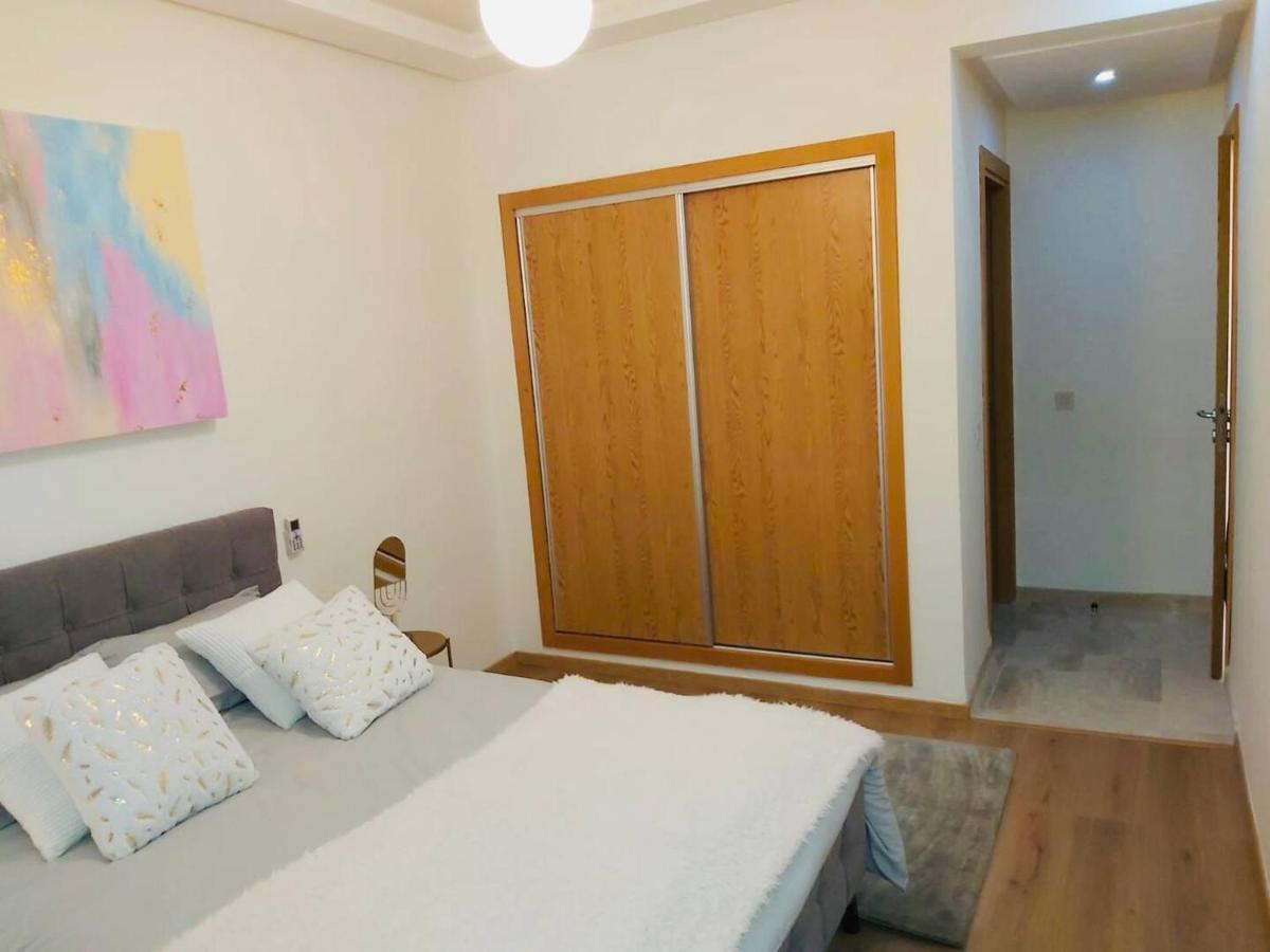 Luxueux Appartement Entre Gueliz Et L'Hivernage Avec Wifi Marrakesh Exteriör bild